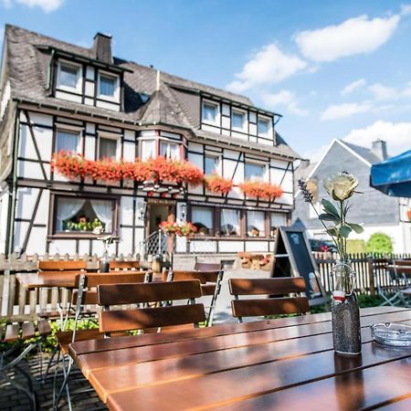 Hotel Hanses-Braeutigam Schmallenberg Bagian luar foto