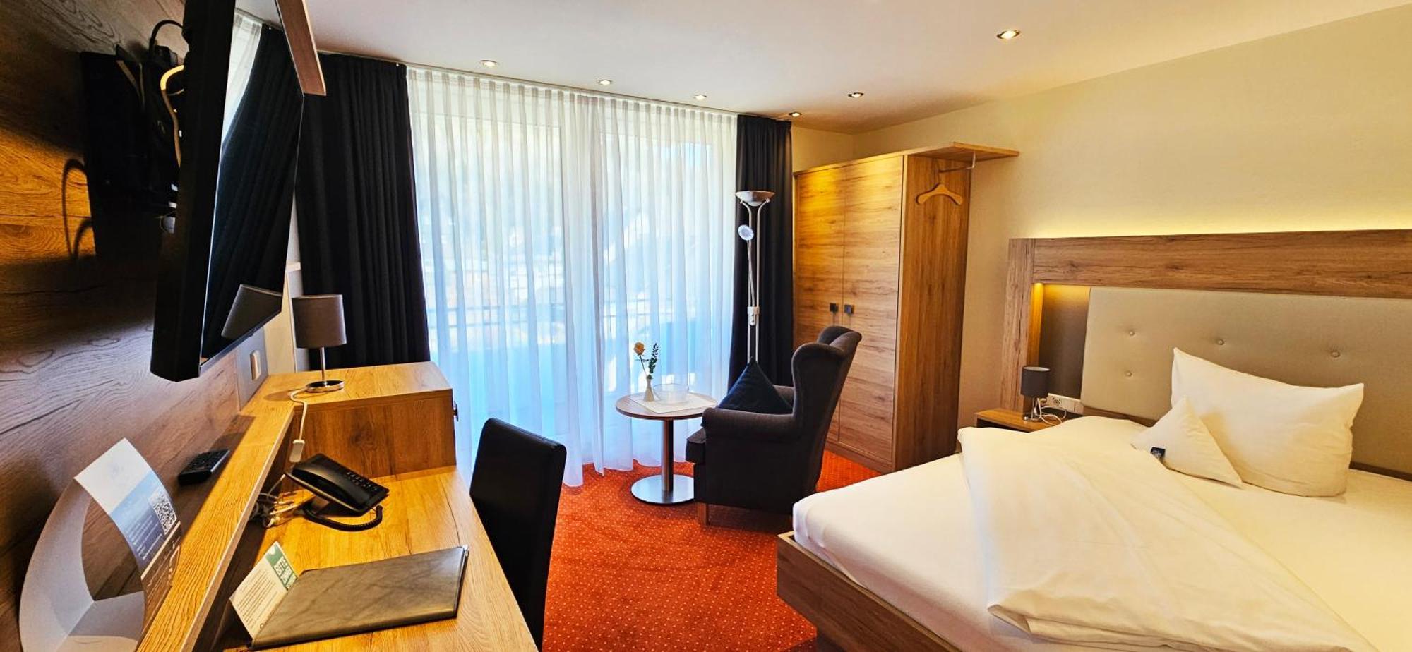 Hotel Hanses-Braeutigam Schmallenberg Bagian luar foto