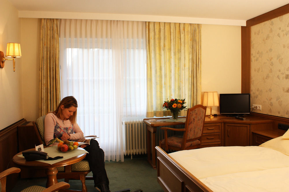 Hotel Hanses-Braeutigam Schmallenberg Bagian luar foto