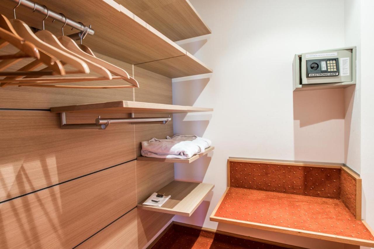 Hotel Hanses-Braeutigam Schmallenberg Bagian luar foto