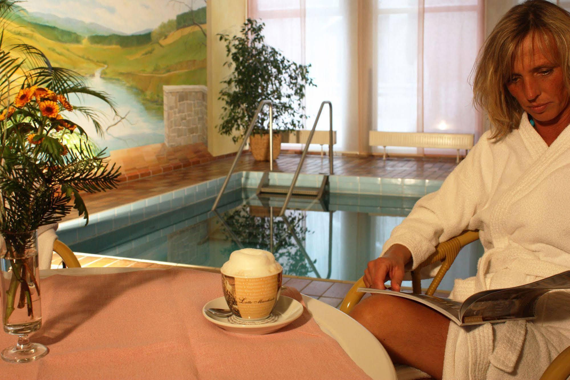 Hotel Hanses-Braeutigam Schmallenberg Bagian luar foto